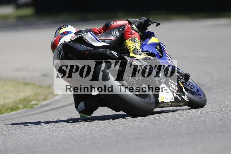 /Archiv-2025/42 07.08.2025 Peter Studer Girls Day ADR/Gruppe orange/backside